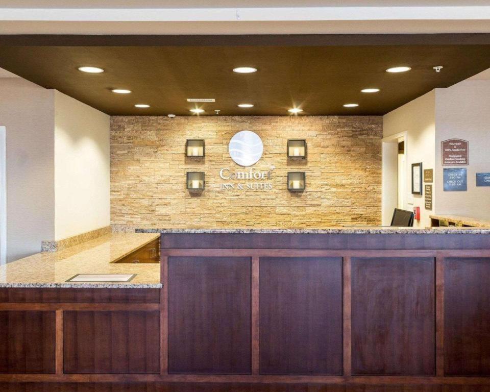Comfort Inn & Suites Watford City Dış mekan fotoğraf